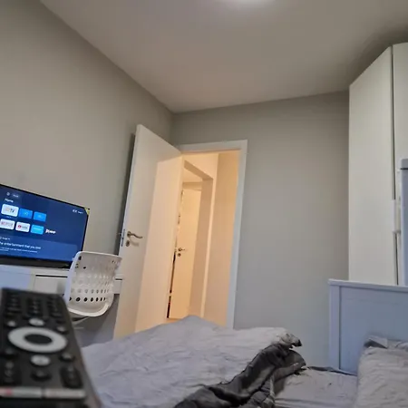 Privat Room In Shared 3 Rooms Apartment Manglerud Oslo Exterior photo