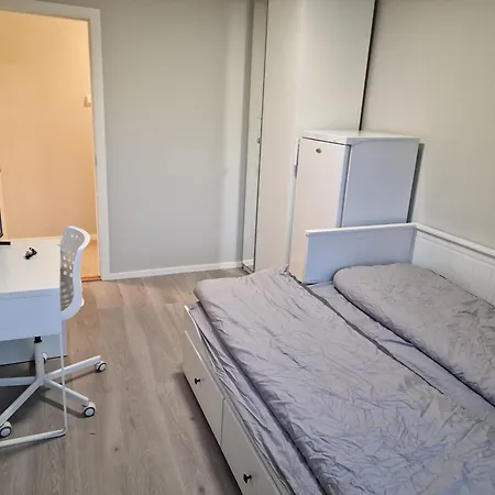 Privat Room In Shared 3 Rooms Apartment Manglerud Oslo Exterior photo