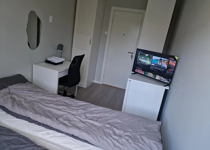 Privat Room In Shared 3 Rooms Apartment Manglerud